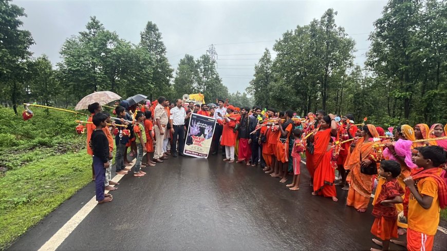 कांवड़ियों ने ली नशामुक्ति की शपथ, पुलिस ने किया स्वागत और सेवा
