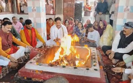 On PM Modi's birthday, 51 priests performed a Navsat Chandi Maha Yagya in Katni, Wishing for Prime Minister Modi's long life