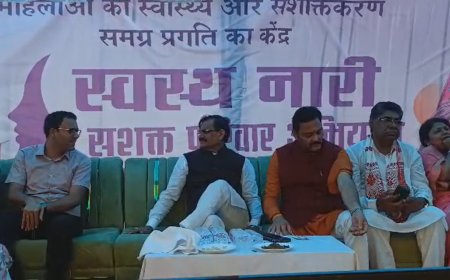 VD Sharma led the cleanliness and Swadeshi campaign in Katni, Administered a pledge to children, promoted voluntary labor, blood donation, and Swadeshi