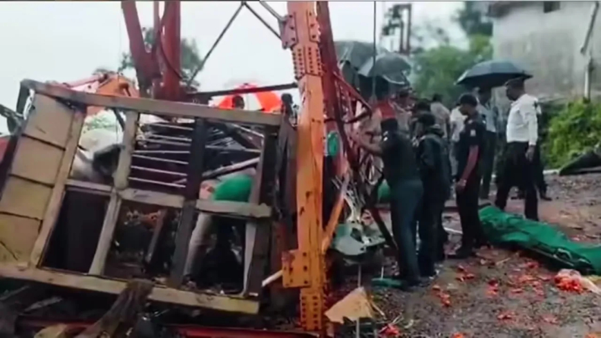 Tragic accident in Pavagadh temple of Gujarat, Ropeway wire broke; six people died