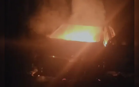 रुड़की में चलती कार में लगी भीषण आग, फायर यूनिट ने ऐसे पाया आग पर काबू