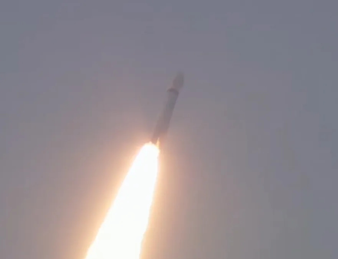 ISRO ने रचा एक और कीर्तिमान, 4400 किलो का वजनी 'बाहुबली' सैटेलाइट CMS-03 सफलतापूर्वक हुआ लॉन्च