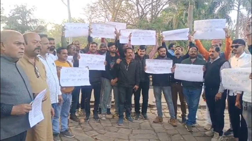 Upper Caste Community Opens Front Against Central Government Over UGC Act, Protests Held, Memorandum Submitted to the President